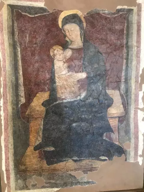 Madonna del Latte XIII secolo artista ignoto in sala Consigliare 